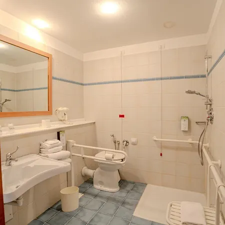 Tulip Turin South מלון 3*