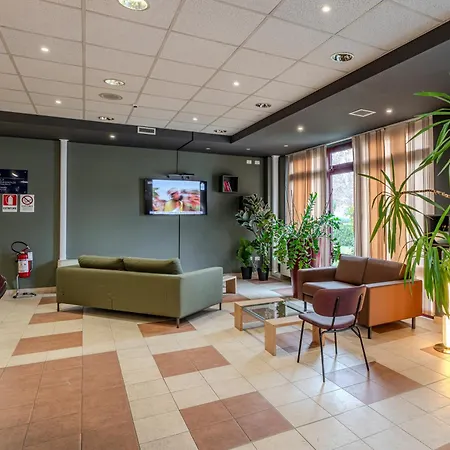 מלון Tulip Turin South