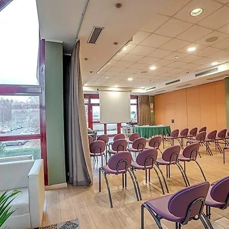 Tulip Turin South 3* 몬칼리에리