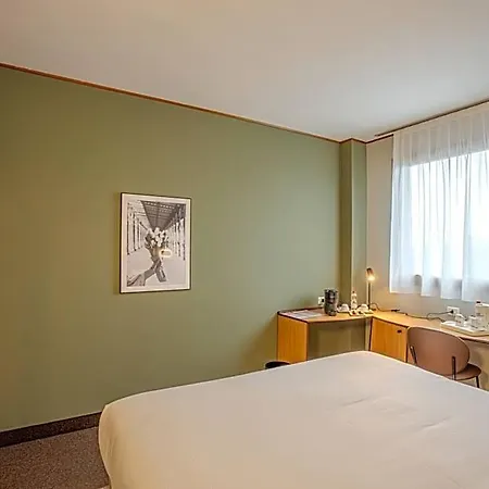 Tulip Turin South 호텔 3*